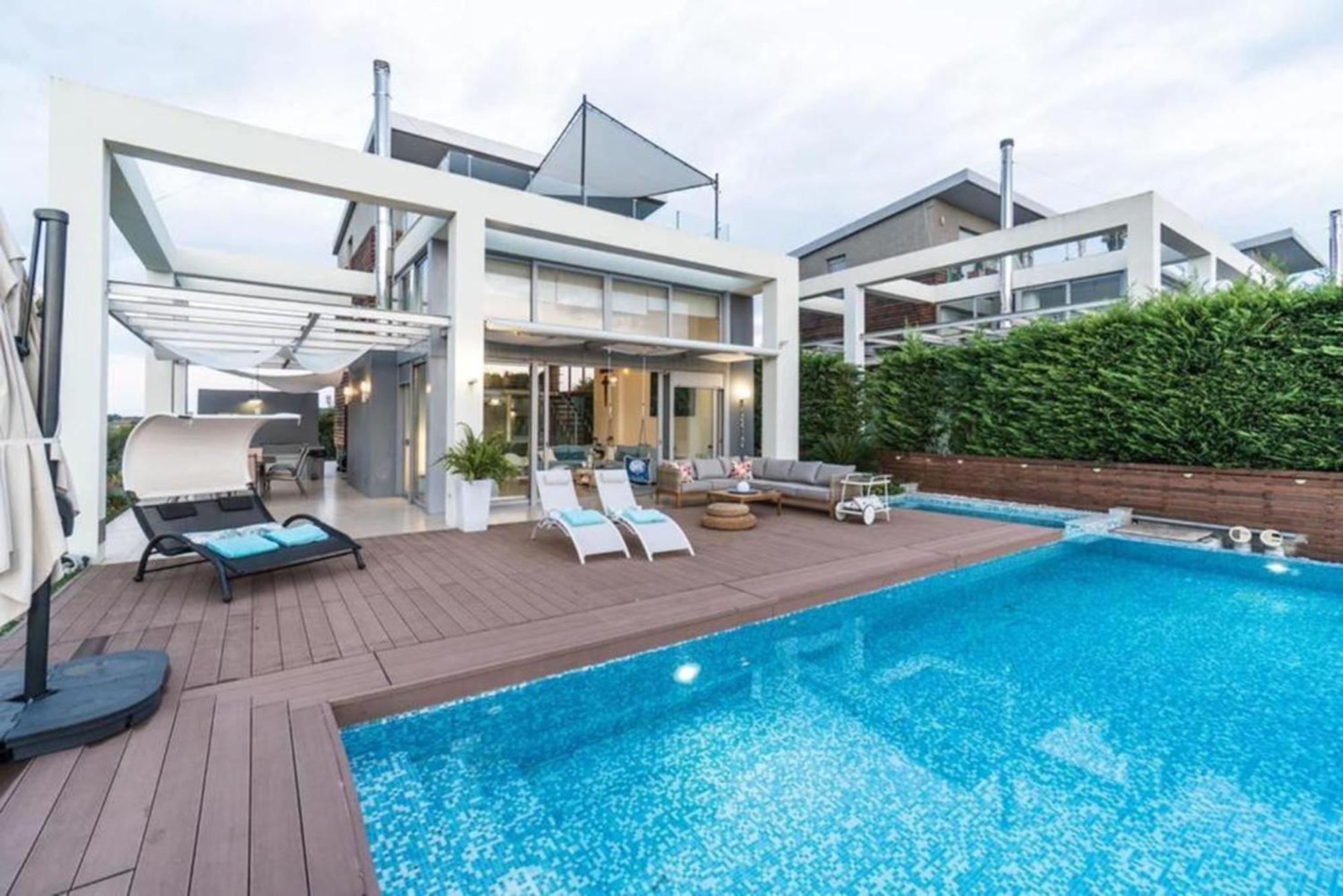 Island Villa Sani Sea View Екстериор снимка